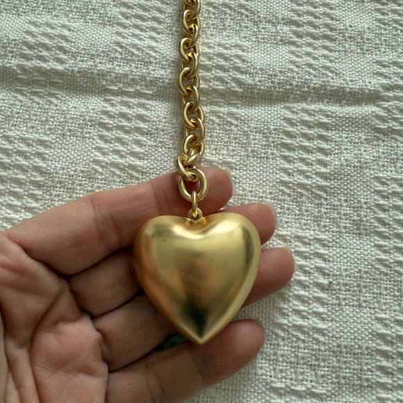 Gold Heart Pendant Necklace - Picture 6 of 8